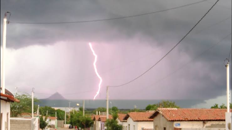 Inmet alerta para chuvas intensas em 113 cidades do RN