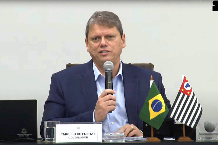 Tarcísio de Freitas fixa salário mínimo de São Paulo em R$ 1.550