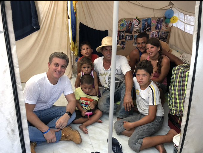 Luciano Huck bate em Lula e diz que Venezuela é uma tirania: “eu fui ver de perto”