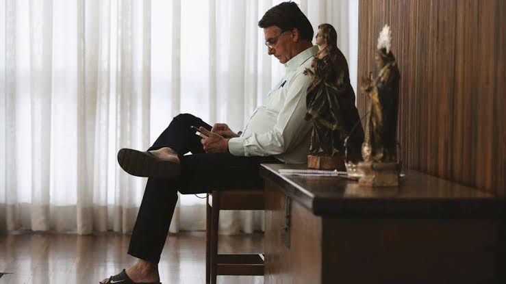 VÍDEO: Bolsonaro revela sobre operação da PF na sua casa: “meu celular não tem senha, não tenho nada a esconder”
