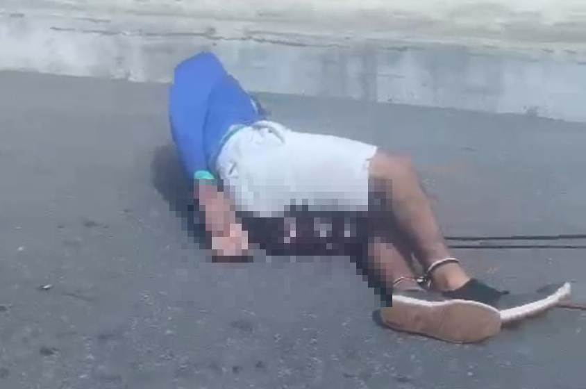 Amarrado, refém pula de carro em movimento e sofre disparos de bandidos na Grande Natal