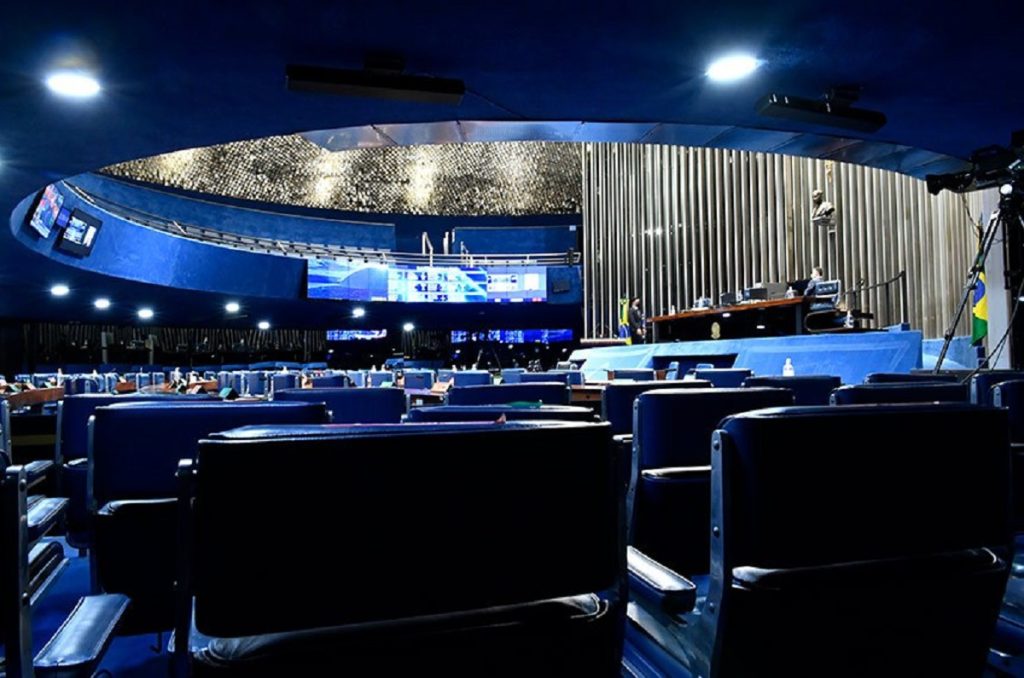 Senado aprova multa de até R$ 2 milhões para racismo e homofobia em estádios