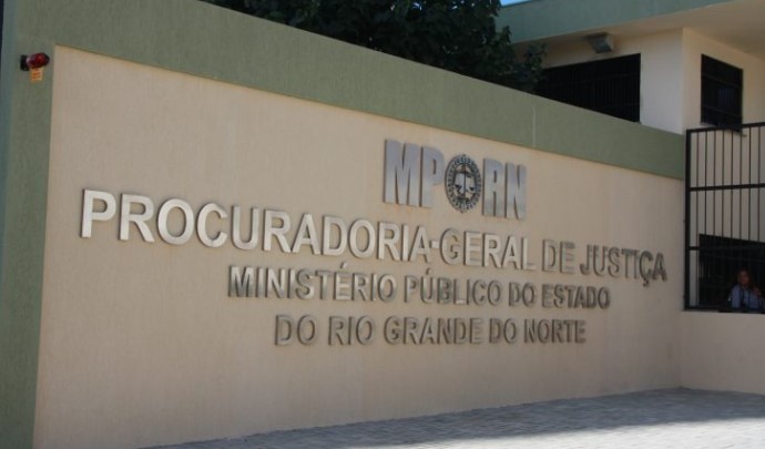 DOUTOR SEVERIANO (RN) – Ataque aos cofres públicos