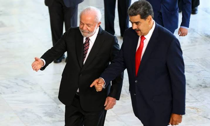 PLANTÃO: Pedido de impeachment de Lula é protocolado com base em Maduro e Lula ficará nas mãos de Arthur Lira; ENTENDA
