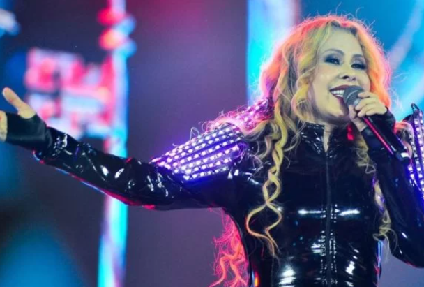 Diagnóstico explica mal-estar de Joelma em show e inchaços no rosto